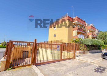 Edificio all\'aperto - Quadrilocale Idebrando PIzzetti
 
3, Barletta - foto 15