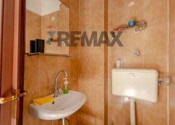 Bagno - Bilocale Niccolò Fraggianni
 
13, Barletta - foto 7