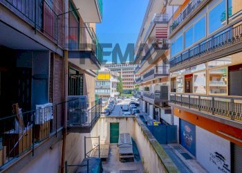 Edificio all\'aperto - Trilocale Bari - foto 10