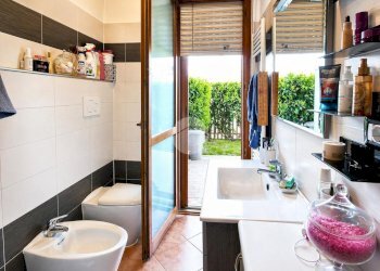 Bilocale Via Vittime Di Bologna, Torino (zona Barca) - foto 7