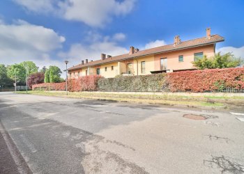 Foto 2 - Quadrilocale VIA RESEGONE
 
11, Lomagna - foto 2