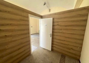 Foto 4 - Locale Commerciale VIA NAZIONALE APPIA
 
178, Casagiove - foto 4