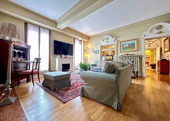 Salone - Quadrilocale via Sant'Andrea, Milano (zona Quadrilatero della Moda) - foto 2