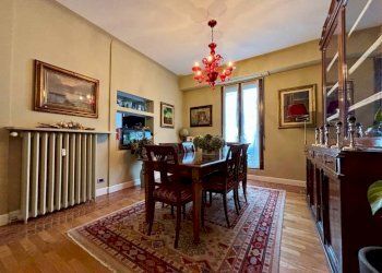 Salone - Quadrilocale via Sant'Andrea, Milano (zona Quadrilatero della Moda) - foto 8