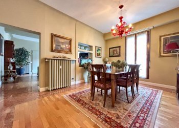 Salone - Quadrilocale via Sant'Andrea, Milano (zona Quadrilatero della Moda) - foto 9