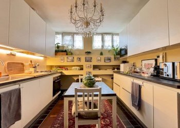 Cucina - Quadrilocale via Sant'Andrea, Milano (zona Quadrilatero della Moda) - foto 10