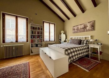 Camera da letto - Quadrilocale via Sant'Andrea, Milano (zona Quadrilatero della Moda) - foto 12