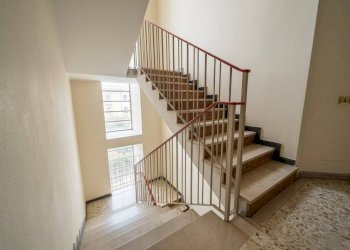 Interno palazzo - Trilocale piazza Roma, Tortona - foto 13