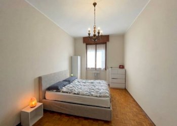 Camera da letto - Bilocale via Torino, Castelnuovo Scrivia - foto 9
