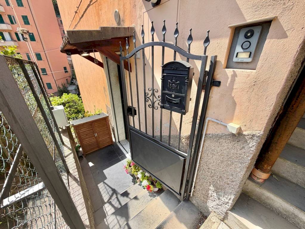 Ingresso - Appartamento via Rollino, Genova (zona Sestri Ponente) - foto 3