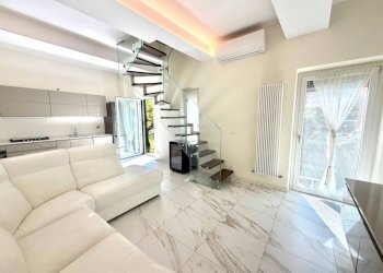 Salone - Appartamento via Rollino, Genova (zona Sestri Ponente) - foto 1