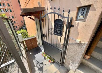 Ingresso - Appartamento via Rollino, Genova (zona Sestri Ponente) - foto 3