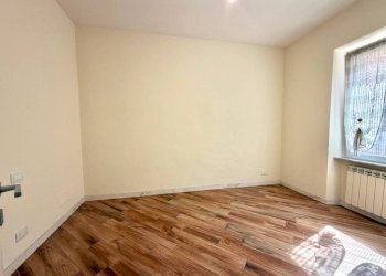 Camera da letto - Appartamento via Rollino, Genova (zona Sestri Ponente) - foto 11