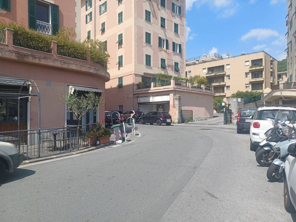 Zona - Negozio via Bolzano, frazione Quinto Al Mare, Genova - foto 1