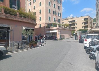 Zona - Negozio via Bolzano, frazione Quinto Al Mare, Genova - foto 1