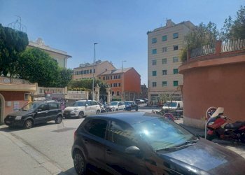 Zona - Negozio via Bolzano, frazione Quinto Al Mare, Genova - foto 7