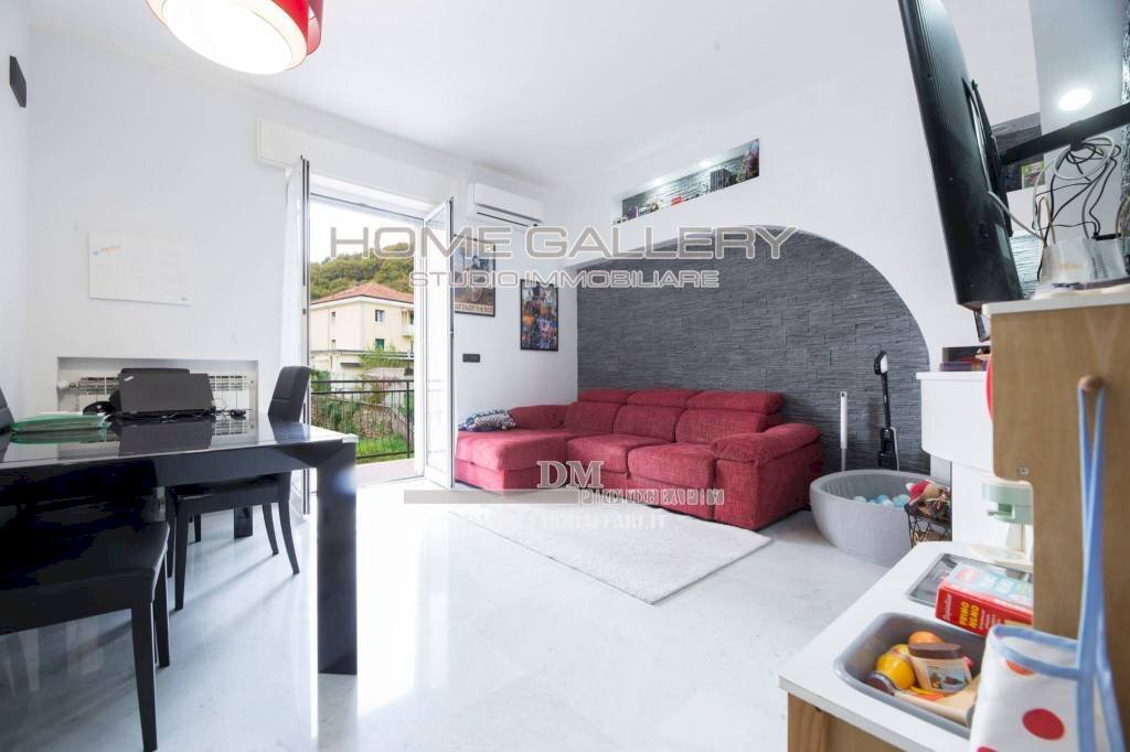 Salone - Trilocale viale A Pino Sottano, Genova (zona Molassana) - foto 2