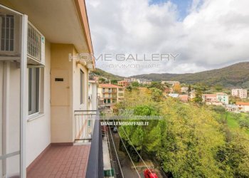 Balcone - Trilocale viale A Pino Sottano, Genova (zona Molassana) - foto 18
