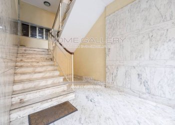 Scala - Three-room apartment largo Augusto Merlo, Genova (neighborhood Marassi) - photo 19