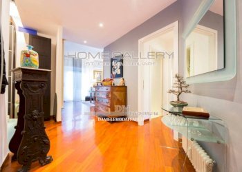 Ingresso - Trilocale via Nicola Fabrizi, 4, Genova (zona Quarto) - foto 2