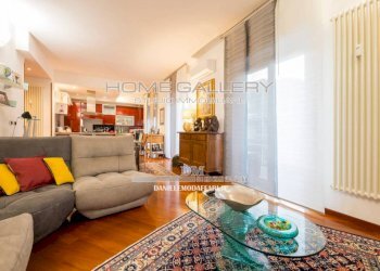 Salone - Three-room apartment via Nicola Fabrizi, 4, Genova (neighborhood Quarto) - photo 18