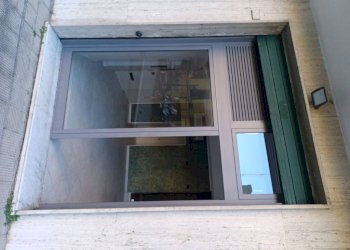 Ingresso - Negozio via Giuseppe Majorana, Genova (zona Quarto) - foto 4