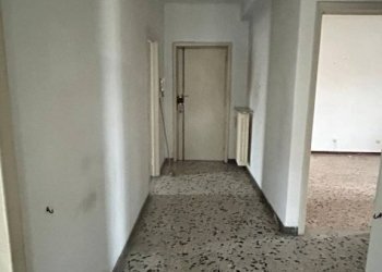 Corridoio - Appartamento via al Ferrone, Mondovì - foto 11