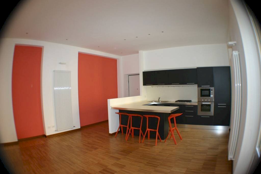 Cucina - Trilocale via Marghera, 14, Milano (zona Wagner) - foto 1