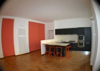 Cucina - Trilocale via Marghera, 14, Milano (zona Wagner) - foto 1