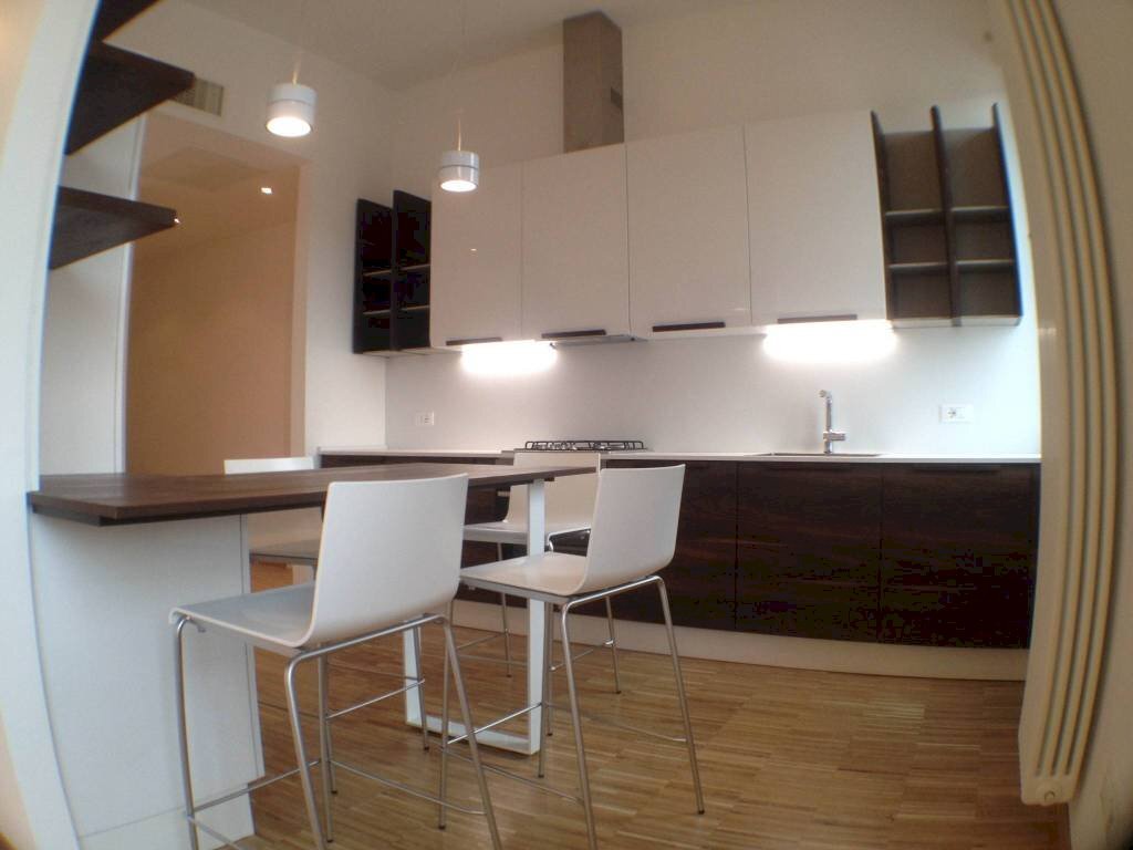 Cucina - Trilocale via Giulio e Corrado Venini, 14/d, Milano - foto 1