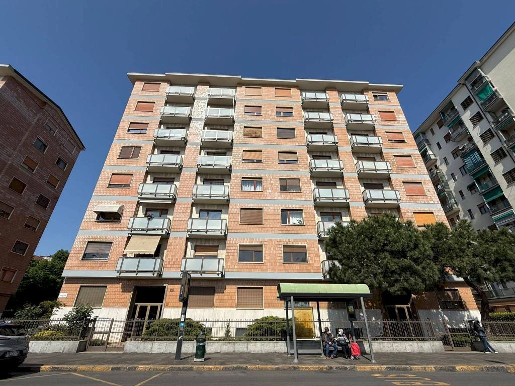 Facciata - Trilocale via Giordano Bruno, 108, Torino (zona Lingotto) - foto 1