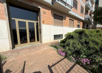 Facciata - Trilocale via Giordano Bruno, 108, Torino (zona Lingotto) - foto 2