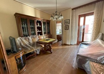 Camera da letto - Trilocale via Giordano Bruno, 108, Torino (zona Lingotto) - foto 16