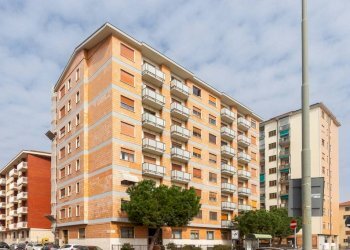 Facciata - Trilocale via Giordano Bruno, 108, Torino (zona Lingotto) - foto 30