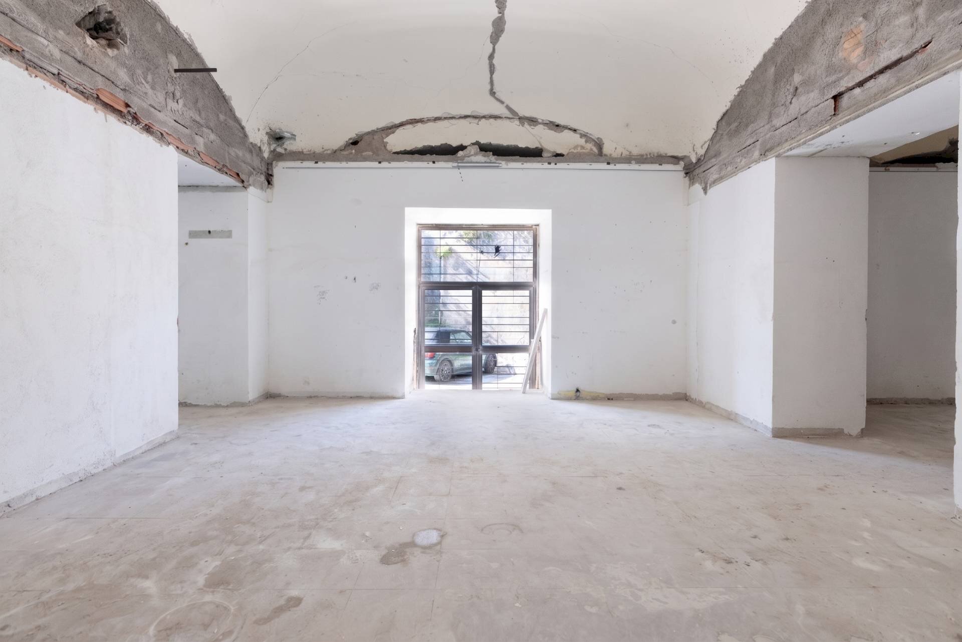 Foto 3 - Stable - Palace Via Molini IdraulicI
 
8, Torre Annunziata - photo 3