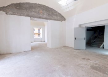 Foto 2 - Stable - Palace Via Molini IdraulicI
 
8, Torre Annunziata - photo 2