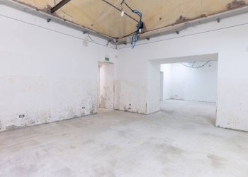 Foto 13 - Stable - Palace Via Molini IdraulicI
 
8, Torre Annunziata - photo 13