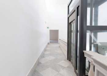 Foto 36 - Stable - Palace Via Molini IdraulicI
 
8, Torre Annunziata - photo 36