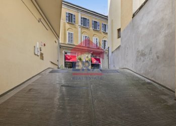 Foto 21 - Trilocale Via Altaguardia
 
1, Milano - foto 21