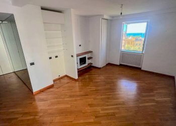 Salone - Appartamento piazza Antonio Pittaluga, Genova (zona Nervi) - foto 7