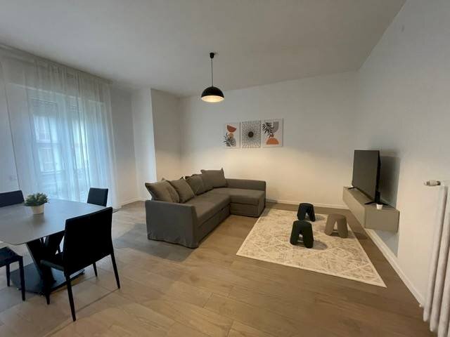 Salone - Four-room apartment via Erice, Modena - photo 1