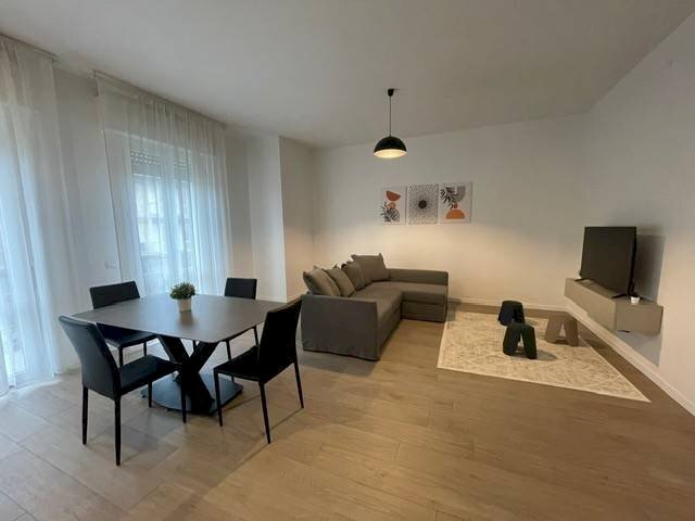 Salone - Four-room apartment via Erice, Modena - photo 3