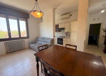 Salone - Trilocale viale Jacopo Barozzi, Modena (zona Circoscrizione 1) - foto 2