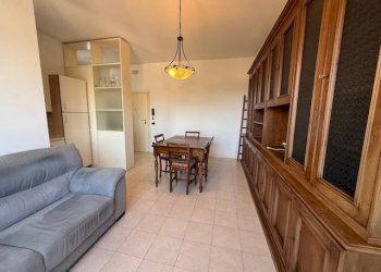 Salone - Trilocale viale Jacopo Barozzi, Modena (zona Circoscrizione 1) - foto 8