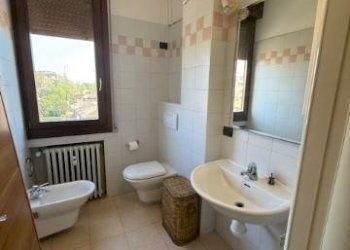 Bagno - Trilocale viale Jacopo Barozzi, Modena (zona Circoscrizione 1) - foto 9