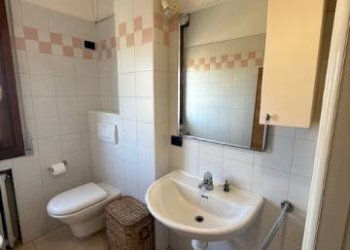 Bagno - Trilocale viale Jacopo Barozzi, Modena (zona Circoscrizione 1) - foto 10