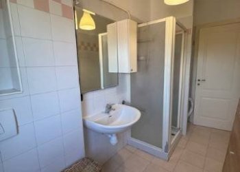 Bagno - Three-room apartment viale Jacopo Barozzi, Modena (neighborhood Circoscrizione 1) - photo 14