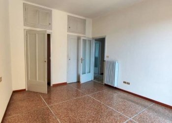 Camera da letto - Quadrilocale Bologna (zona Marconi) - foto 7