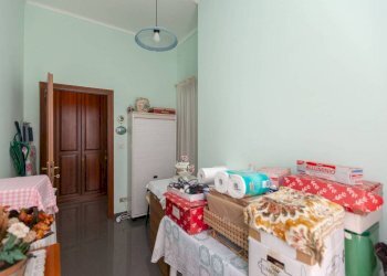 Stanza arredata - Appartamento via Caprie, 12, Torino (zona Cit Turin) - foto 39