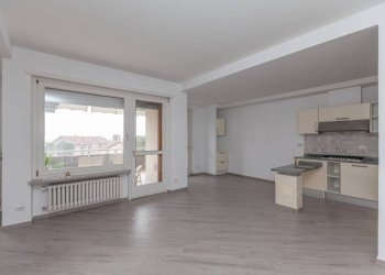 Sala da pranzo - Trilocale via Don Giuseppe Brovero, 8, Castiglione Torinese - foto 5